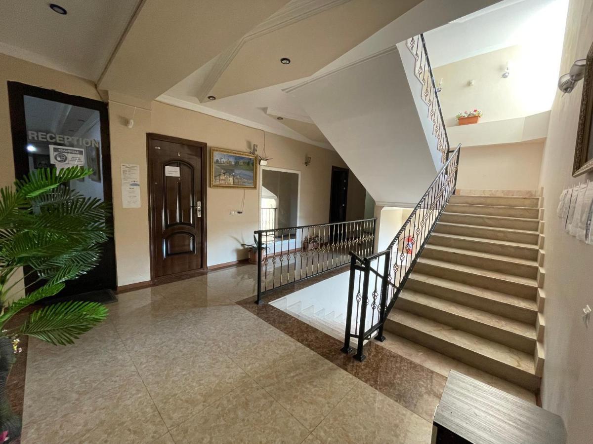 קוטאיסי Imperator 1 Hotel מראה חיצוני תמונה