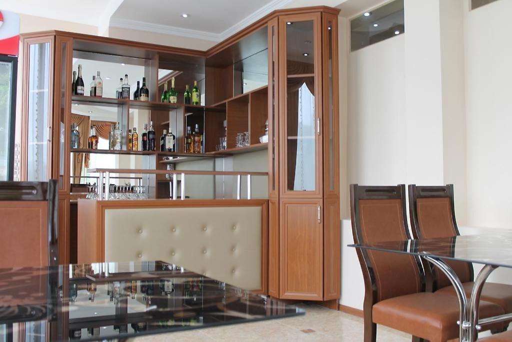 קוטאיסי Imperator 1 Hotel מראה חיצוני תמונה